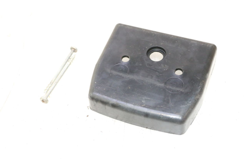 photo de CARENADO LUZ TRASERA PEUGEOT 103 SPX CLIP 50 (1989 - 1992) - Detalle de la pieza