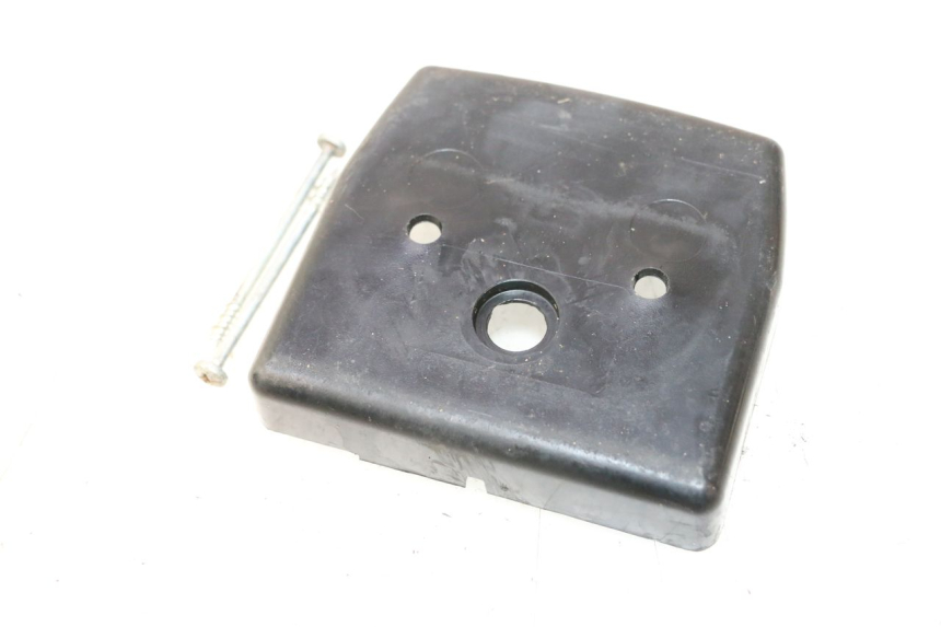 photo de CARENADO LUZ TRASERA PEUGEOT 103 SPX CLIP 50 (1989 - 1992) - Zoom estado de uso