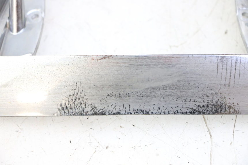 photo de CARENADO LUZ TRASERA PIAGGIO LXV 4T 50 (2009 - 2013) - Zoom estado de uso