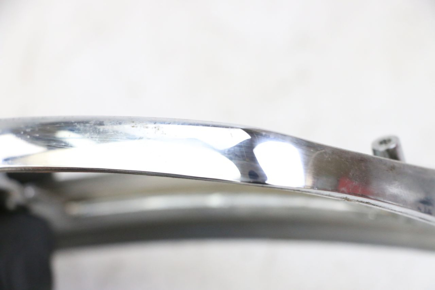 photo de MARCO DE LUZ TRASERA PIAGGIO VESPA LX 2T 50 (2005 - 2013) - Zoom estado de uso