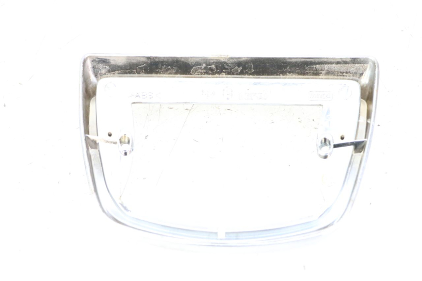 photo de MARCO DE LUZ TRASERA PIAGGIO VESPA LX 2T 50 (2005 - 2013) - Primer plano técnico