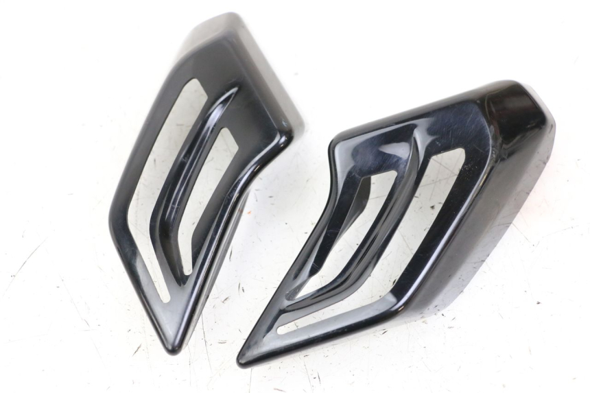 photo de CARENADO LUZ TRASERA YAMAHA YP T-MAX TMAX 530 (2017 - 2020) - Vista principal