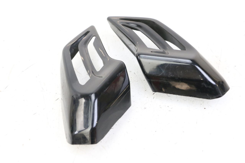 photo de CARENADO LUZ TRASERA YAMAHA YP T-MAX TMAX 530 (2017 - 2020) - Vista general del producto