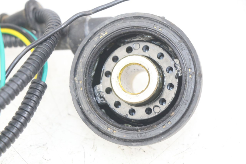 photo de TRANSMISOR DE VELOCÍMETRO ORCAL CAVARO 4T 50 (2019 - 2023) - Primer plano técnico