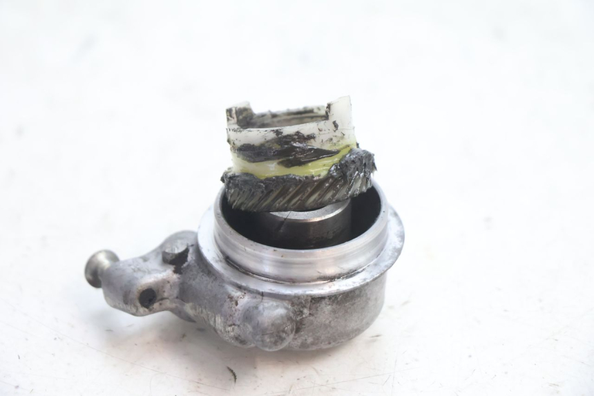 photo de REENVIO VELOCIMETRO HONDA CB TWO FIFTY 250 (1991 - 2002) - Primer plano técnico