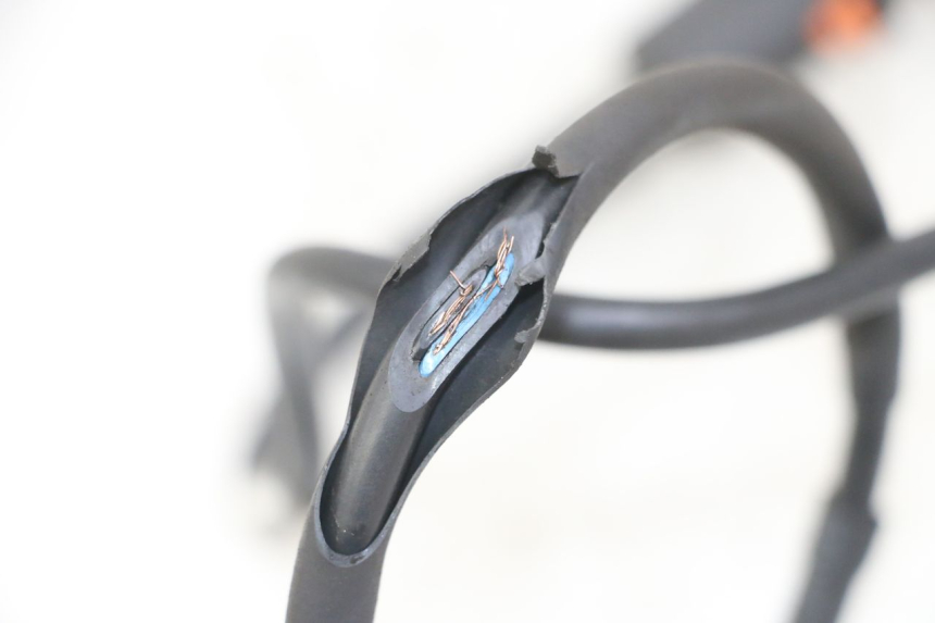 photo de REENVIO VELOCIMETRO PEUGEOT ELYSTAR 125 (2002 - 2007) - Vista general del producto