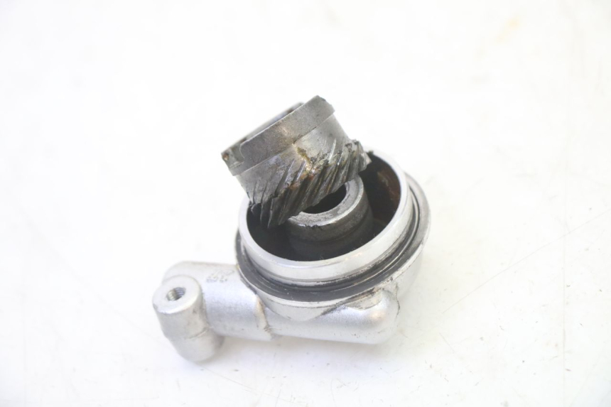 photo de REENVIO VELOCIMETRO STAHO FH 50 (2018 - 2019) - Primer plano técnico