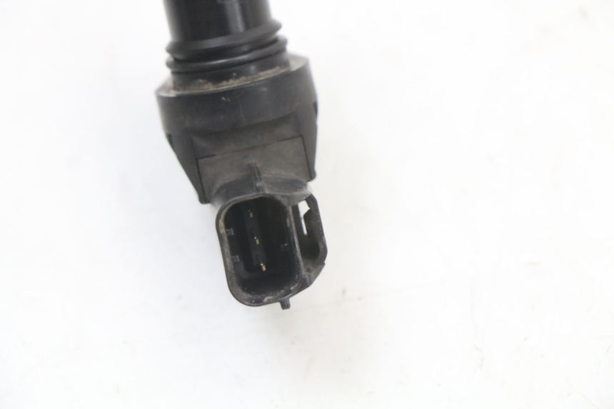 photo de REENVIO VELOCIMETRO HONDA FJS SILVER WING SILVERWING 400 (2005 - 2008) - Primer plano técnico