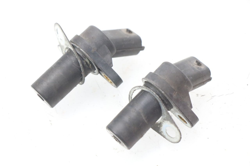 photo de TRANSMISOR DE VELOCÍMETRO PIAGGIO MP3 LT 400 (2007 - 2012) - Otra perspectiva