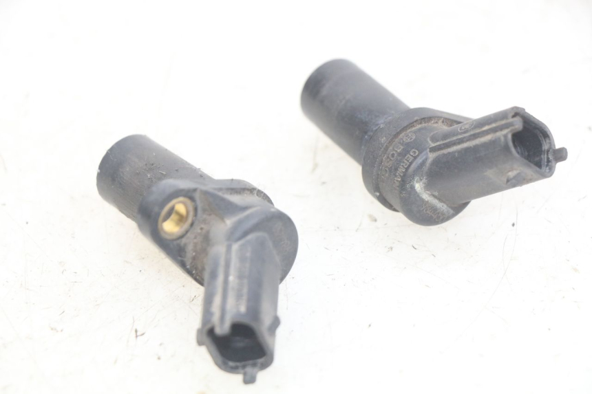 photo de TRANSMISOR DE VELOCÍMETRO PIAGGIO MP3 LT 400 (2007 - 2012) - Zoom estado de uso