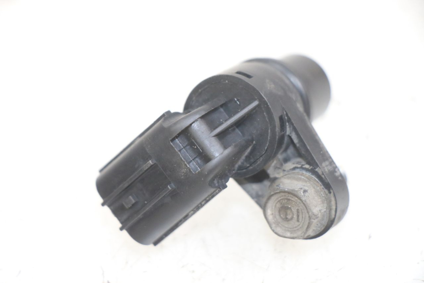 photo de TRANSMISOR DE VELOCÍMETRO HONDA PCX (JF28) 125 (2009 - 2011) - Detalle de la pieza