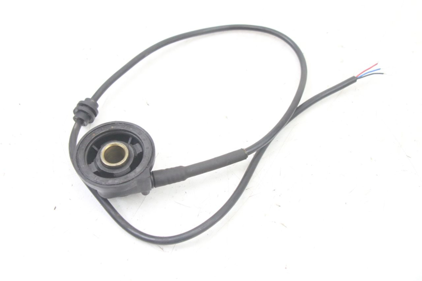 photo de TRANSMISOR DE VELOCÍMETRO PEUGEOT CITYSTAR 50 (2013 - 2017) - Otra perspectiva