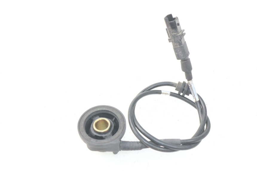 photo de REENVIO VELOCIMETRO PEUGEOT SATELIS 300 (2012 - 2015) - Primer plano técnico