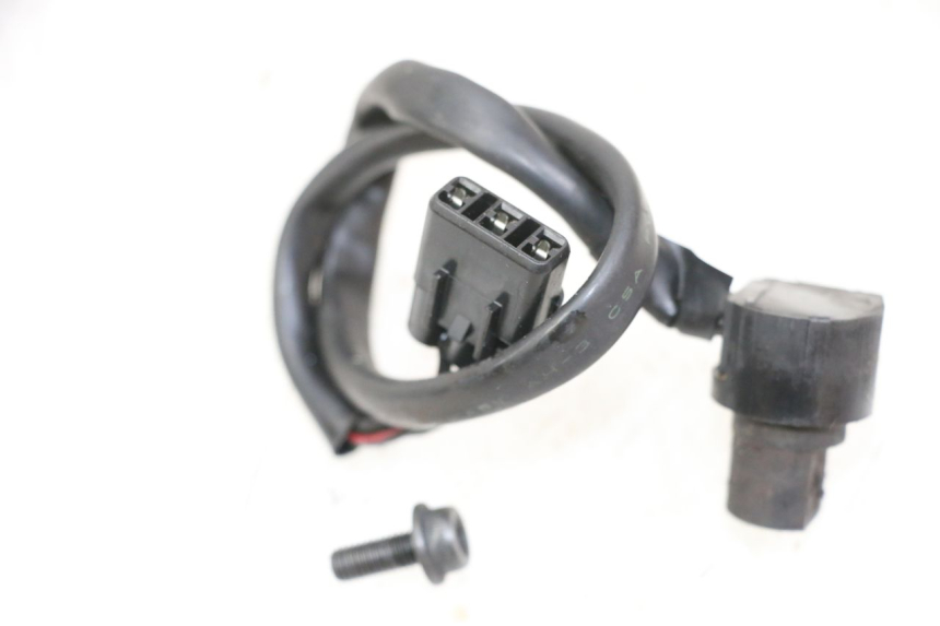 photo de REENVIO VELOCIMETRO SUZUKI GSR 750 (2011 - 2017) - Detalle de la pieza