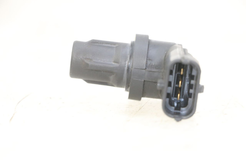 photo de TRANSMISOR DE VELOCÍMETRO PIAGGIO XEVO - X EVO 125 (2007 - 2017) - Detalle de la pieza