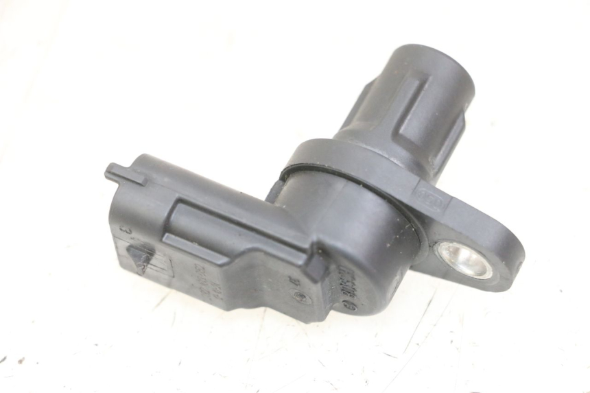 photo de TRANSMISOR DE VELOCÍMETRO PIAGGIO XEVO - X EVO 125 (2007 - 2017) - Otra perspectiva