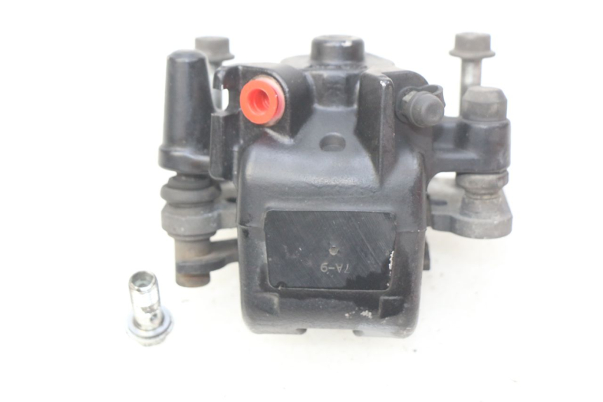 photo de PINZA DE FRENO TRASERA SUZUKI BURGMAN 125 (2007 - 2014) - Detalles de los puntos de fijación