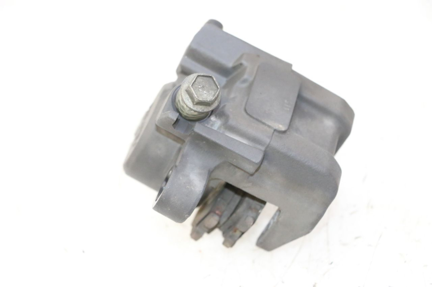 photo de PINZA FRENO TRASERA YAMAHA FZ6 FAZER S2 600 (2007 - 2011) - Primer plano técnico