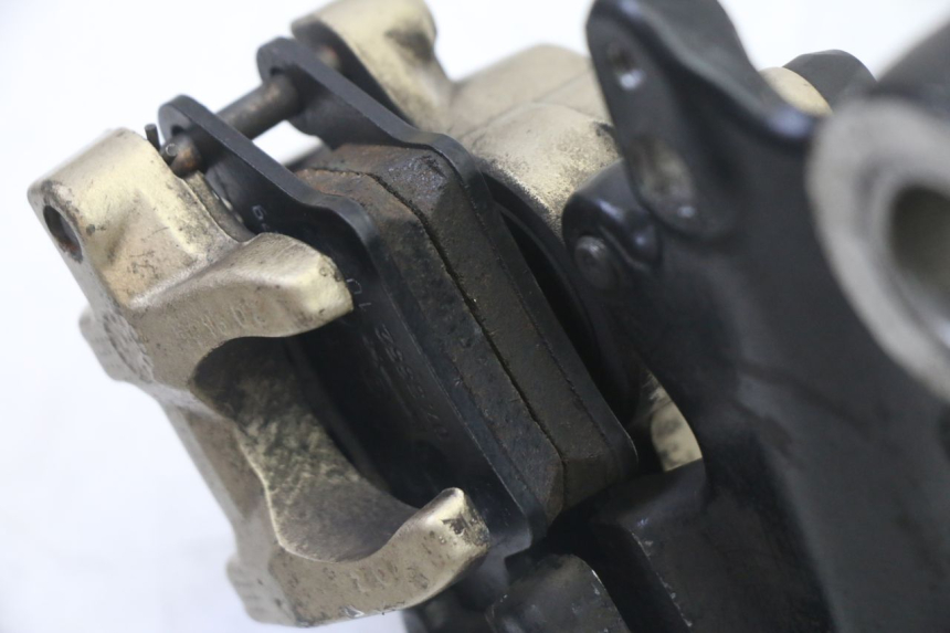 photo de PINZA FRENO TRASERA BMW G310 R 310 (2016 - 2020) - Estado de la superficie y material