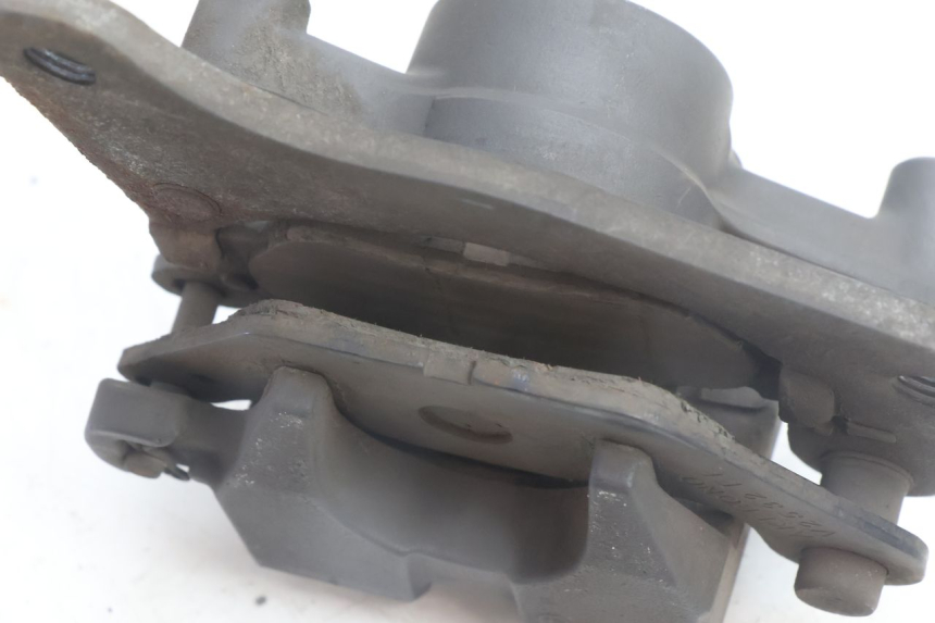 photo de PINZA FRENO TRASERA YAMAHA N-MAX NMAX 125 (2021 - 2024) - Detalles de los puntos de fijación