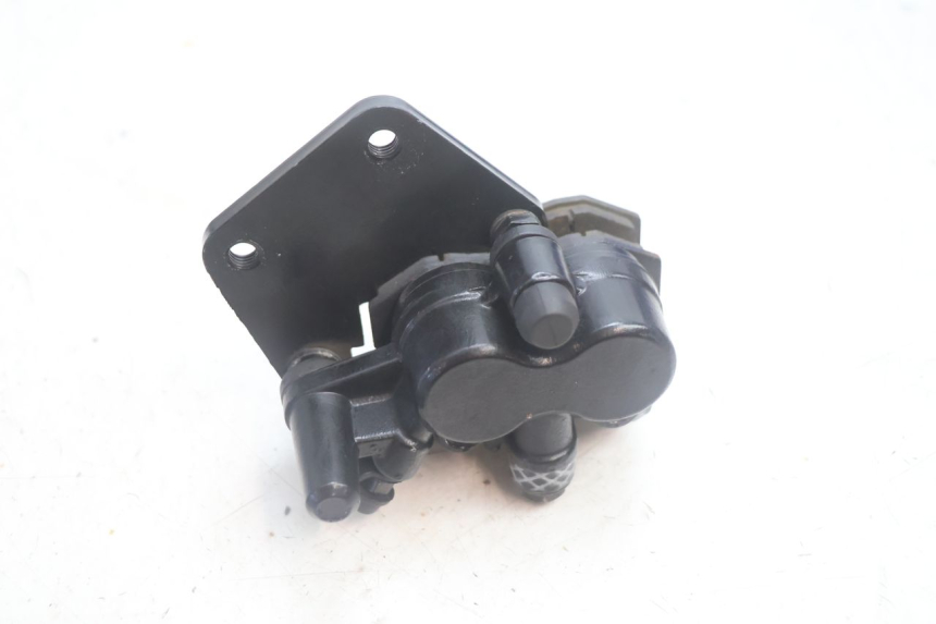 photo de PINZA FRENO TRASERA JM MOTORS R-MAX TECH 50 (2024 - 2026) - Otra perspectiva