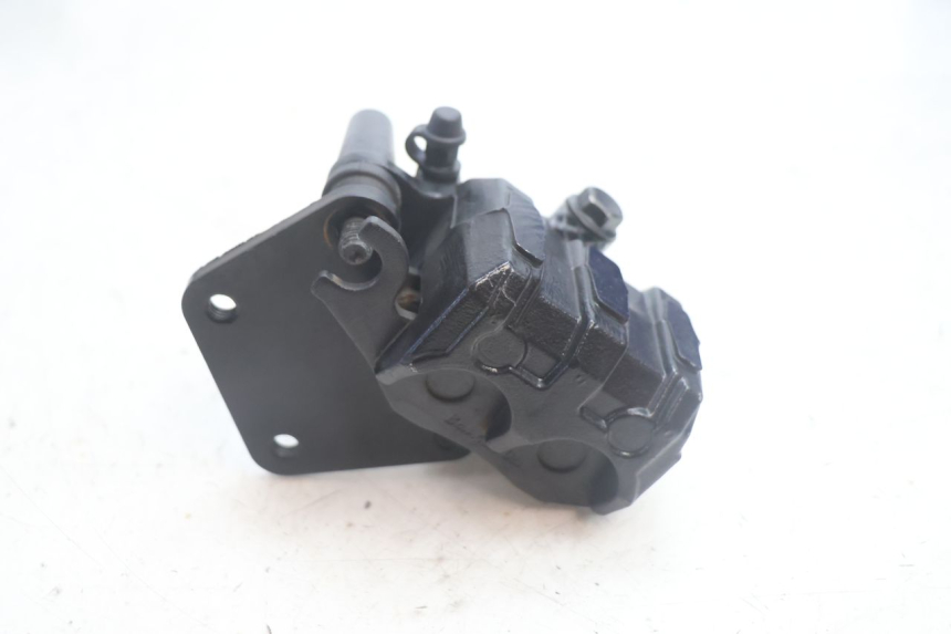 photo de PINZA FRENO TRASERA JM MOTORS R-MAX TECH 50 (2024 - 2026) - Primer plano técnico