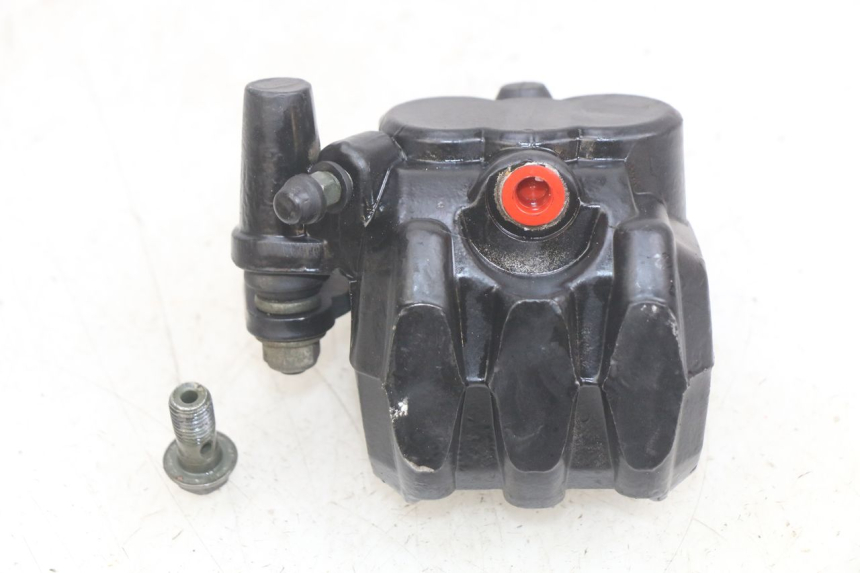 photo de PINZA DE FRENO TRASERA YAMASAKI ROADSTER 50 (2013 - 2018) - Primer plano técnico