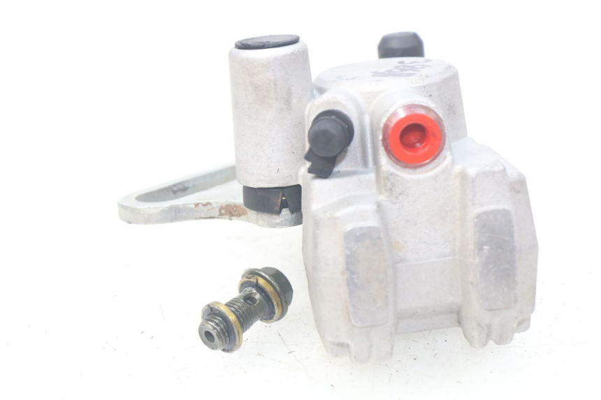 photo de PINZA DE FRENO TRASERA APOLLO RXF 125 - Primer plano técnico
