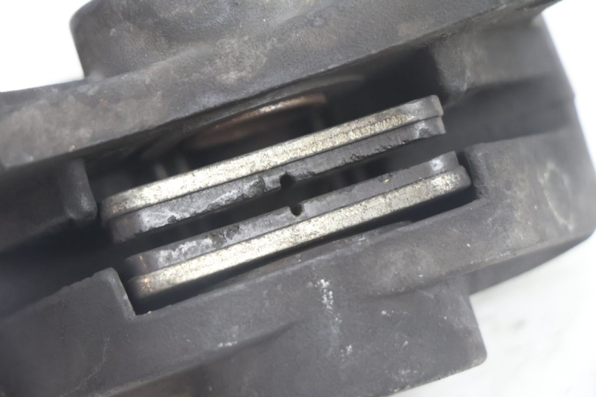photo de PINZA DE FRENO TRASERA PEUGEOT SATELIS 125 (2006 - 2009) - Detalles de los puntos de fijación