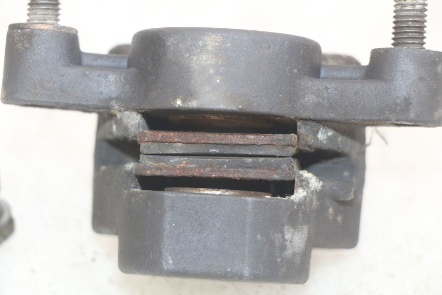 photo de PINZA DE FRENO TRASERA PEUGEOT SPEEDFIGHT LC 50 (1996 - 2002) - Zoom estado de uso