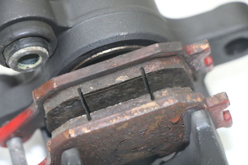 photo de PINZA FRENO TRASERA SUZUKI GSX F GSXF 650 (2007 - 2015) - Detalles de los puntos de fijación