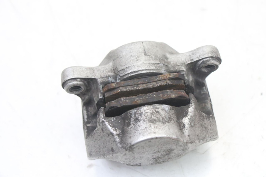 photo de PINZA FRENO TRASERA YAMAHA YP MAJESTY 125 (2007 - 2010) - Detalles de los puntos de fijación