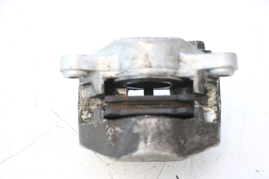 photo de PINZA FRENO TRASERA YAMAHA YP MAJESTY 125 (2007 - 2010) - Primer plano técnico