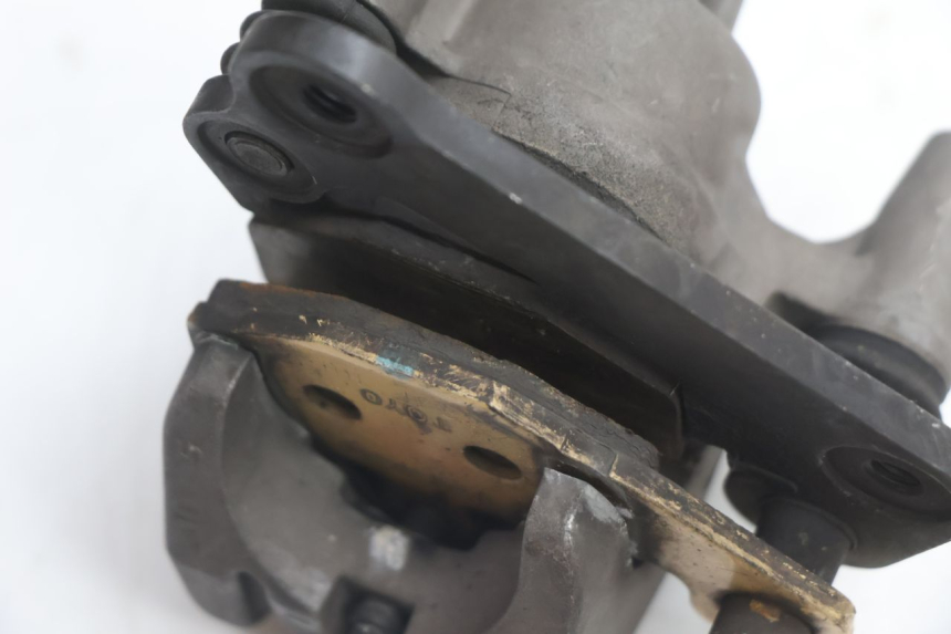 photo de PINZA FRENO TRASERA KAWASAKI ZX-6R ZX6R 600 (2000 - 2002) - Detalles de los puntos de fijación