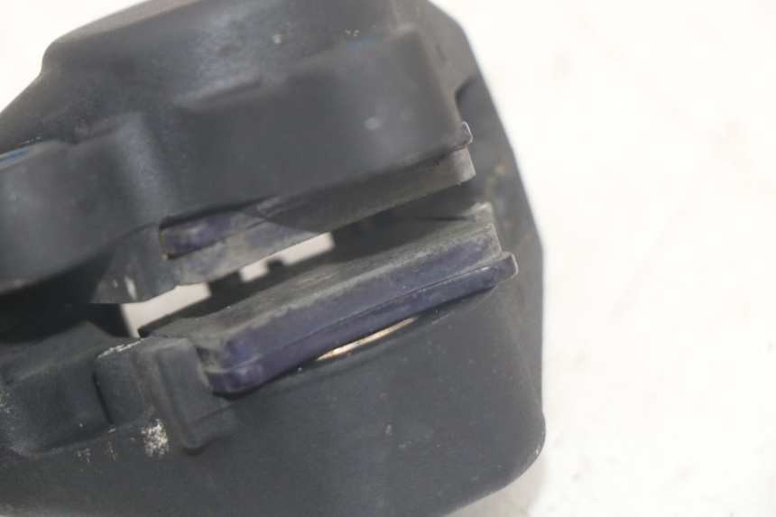 photo de PINZA DE FRENO DELANTERA YAMAHA AEROX 2T 50 (2013 - 2017) - Primer plano técnico