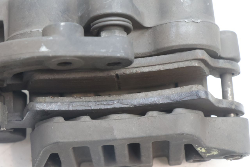 photo de PINZA FRENO DELANTERA APRILIA ATLANTIC S 125 (2010 - 2013) - Detalles de los puntos de fijación