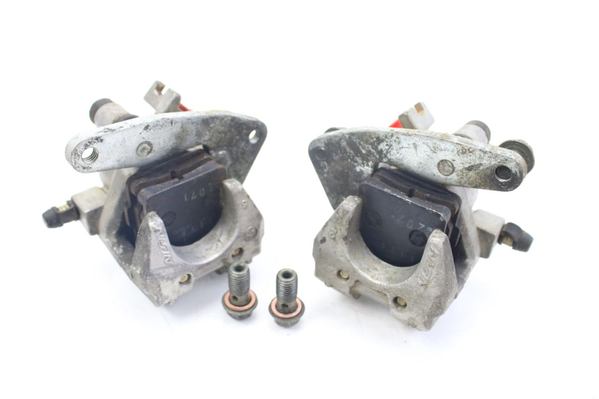 photo de PINZA DE FRENO DELANTERA YAMAHA BLASTER 200 (2003 - 2007) - Detalles de los puntos de fijación