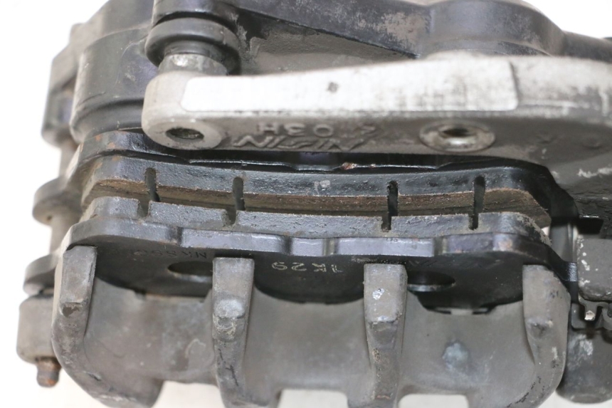 photo de PINZA DE FRENO DELANTERA SUZUKI BURGMAN 125 (2007 - 2014) - Otra perspectiva