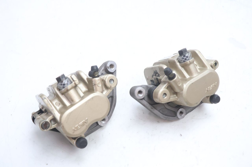 photo de PINZA FRENO DELANTERA HONDA CB F HORNET 600 (2005 - 2006) - Otra perspectiva
