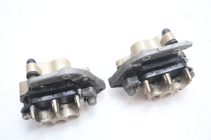 photo de PINZA FRENO DELANTERA HONDA CB F HORNET 600 (2005 - 2006) - Estado de la superficie y material