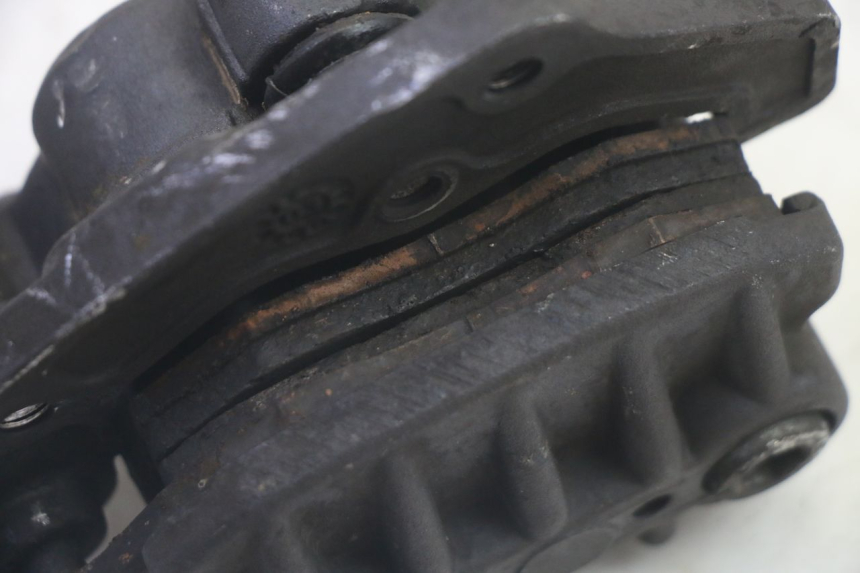 photo de PINZA FRENO DELANTERA PEUGEOT ELYSEO 125 (1999 - 2004) - Detalles de los puntos de fijación