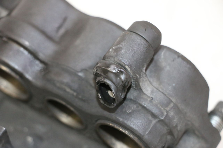 photo de PINZA DE FRENO DELANTERO HONDA FES S-WING SWING ABS 125 (2007 - 2015) - Otra perspectiva