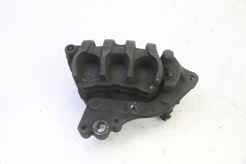 photo de PINZA DE FRENO DELANTERO HONDA FES S-WING SWING ABS 125 (2007 - 2015) - Primer plano técnico