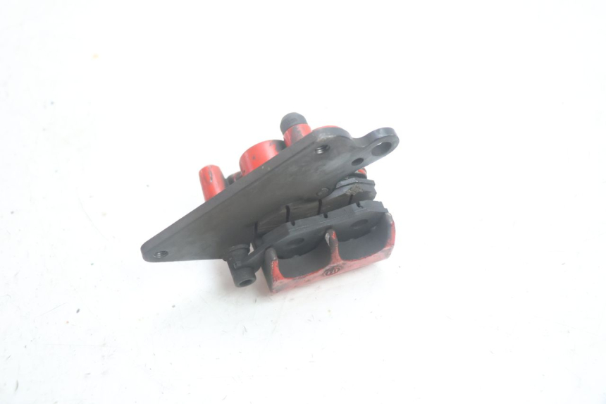 photo de PINZA DE FRENO DELANTERA SYM FIDDLE 3 III 50 (2014 - 2020) - Detalles de los puntos de fijación