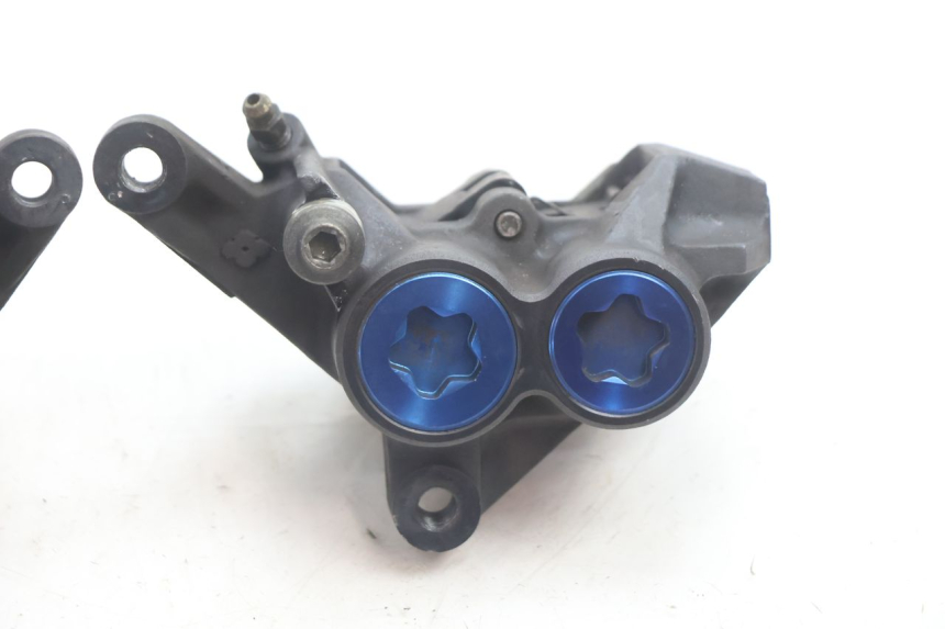 photo de PINZA FRENO DELANTERA YAMAHA FJR 1300 (2001 - 2005) - Zoom estado de uso