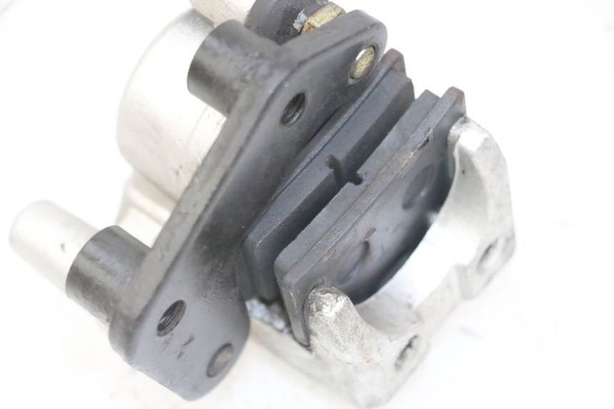 photo de FRENO DELANTERO VENESI FLY RETRO 4T 50 (2020 - 2025) - Primer plano técnico