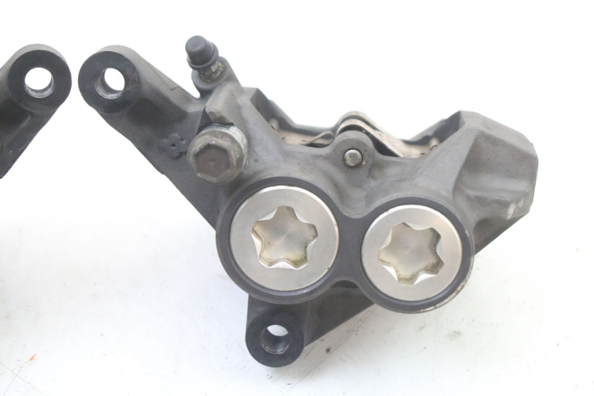 photo de PINZA FRENO DELANTERA YAMAHA FZ6 FAZER S2 600 (2007 - 2011) - Zoom estado de uso
