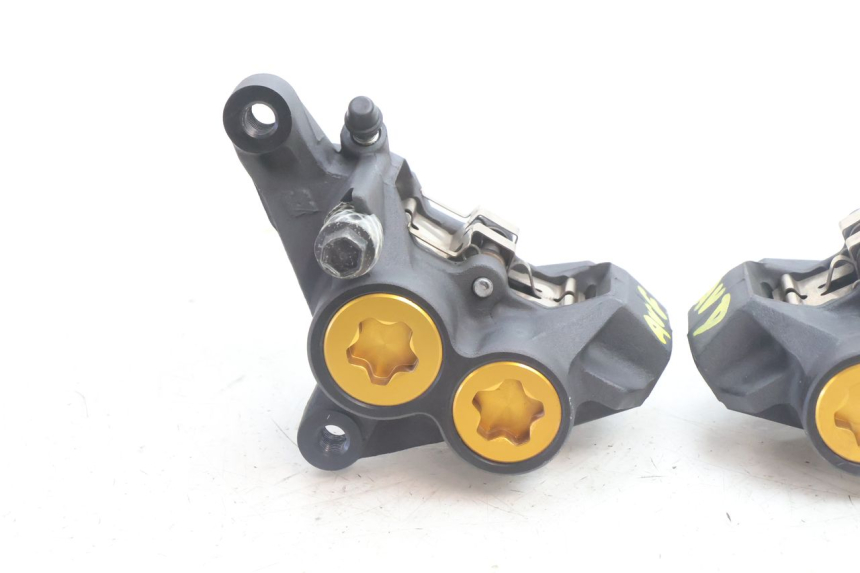 photo de PINZA FRENO DELANTERA YAMAHA FZ8 800 (2010 - 2016) - Otra perspectiva