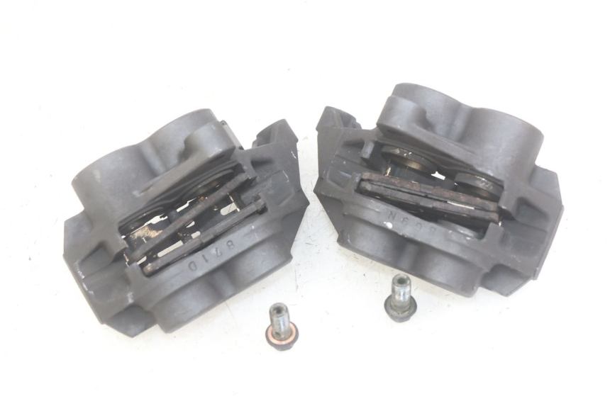 photo de PINZA DE FRENO DELANTERA YAMAHA FZS FAZER 600 (1998 - 2001) - Otra perspectiva