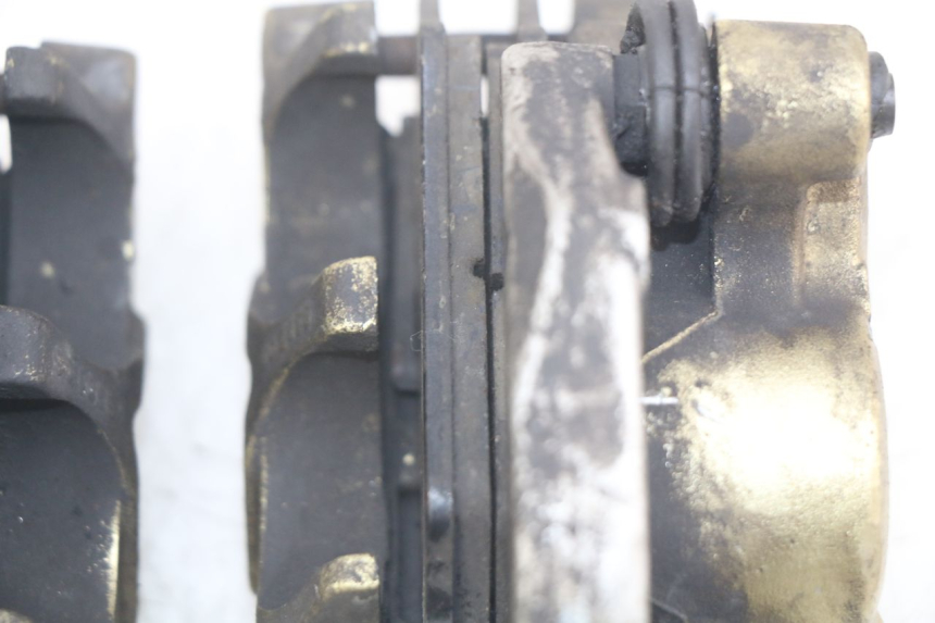 photo de PINZA DE FRENO DELANTERA GILERA GP 800 (2007 - 2013) - Primer plano técnico